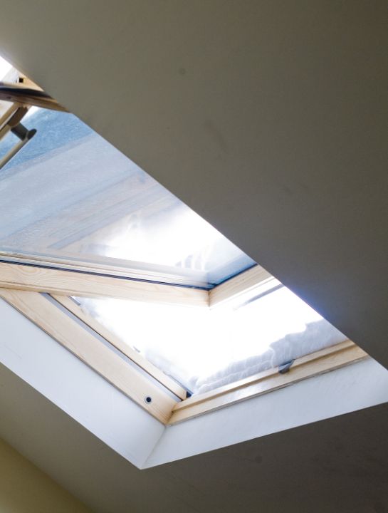 Pose de velux à la Seyne-sur-Mer (83500) - Couvreur Chassard dans le Var (83) Pose de velux à la Seyne-sur-Mer (83500) - Couvreur Chassard dans le Var (83)